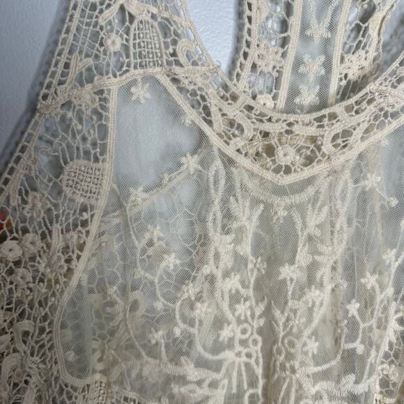 Umgee Women's Cream Cotton Blend Crochet Mesh Cut Out Racerback Tank Size S/M - Picture 4 of 9